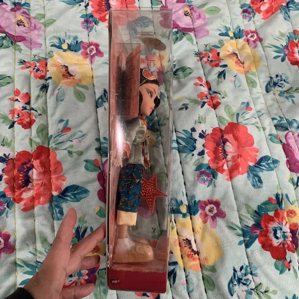 BRATZ Doll  Sleep‎ Over JADE Doll With Black Cat Sealed NEW